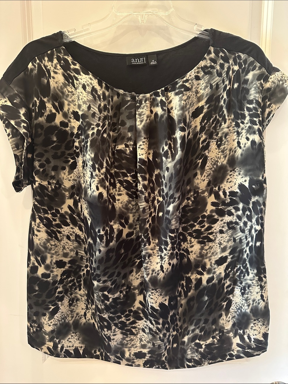 a.n.a Black & Cream Animal Print Short Sleeve Blouse